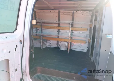 2013 Ford E-250 Commercial z USA, uszkodzony, nr VIN 1FTNE2EW4DDB06918